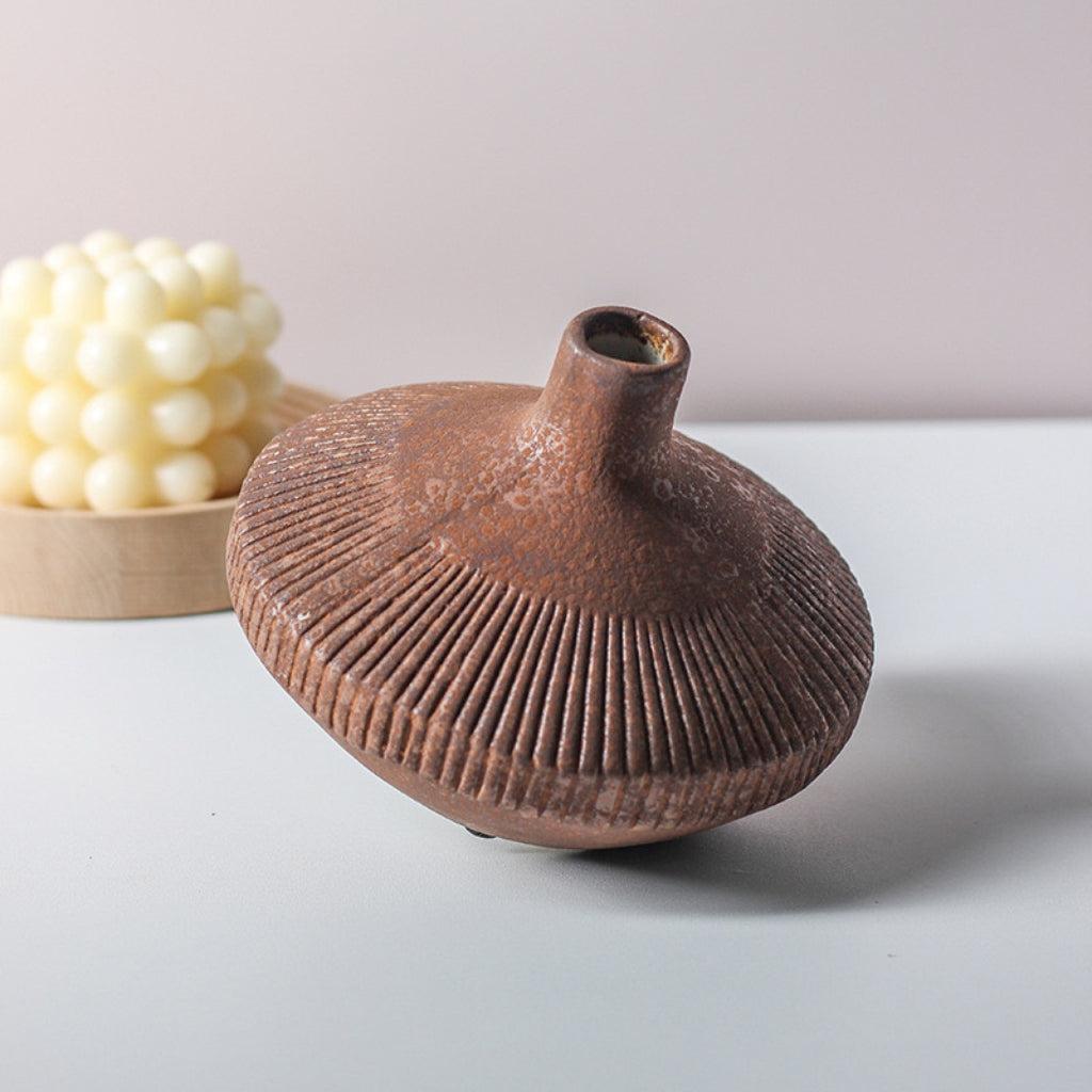 Carved Lines Retro Bud Vase