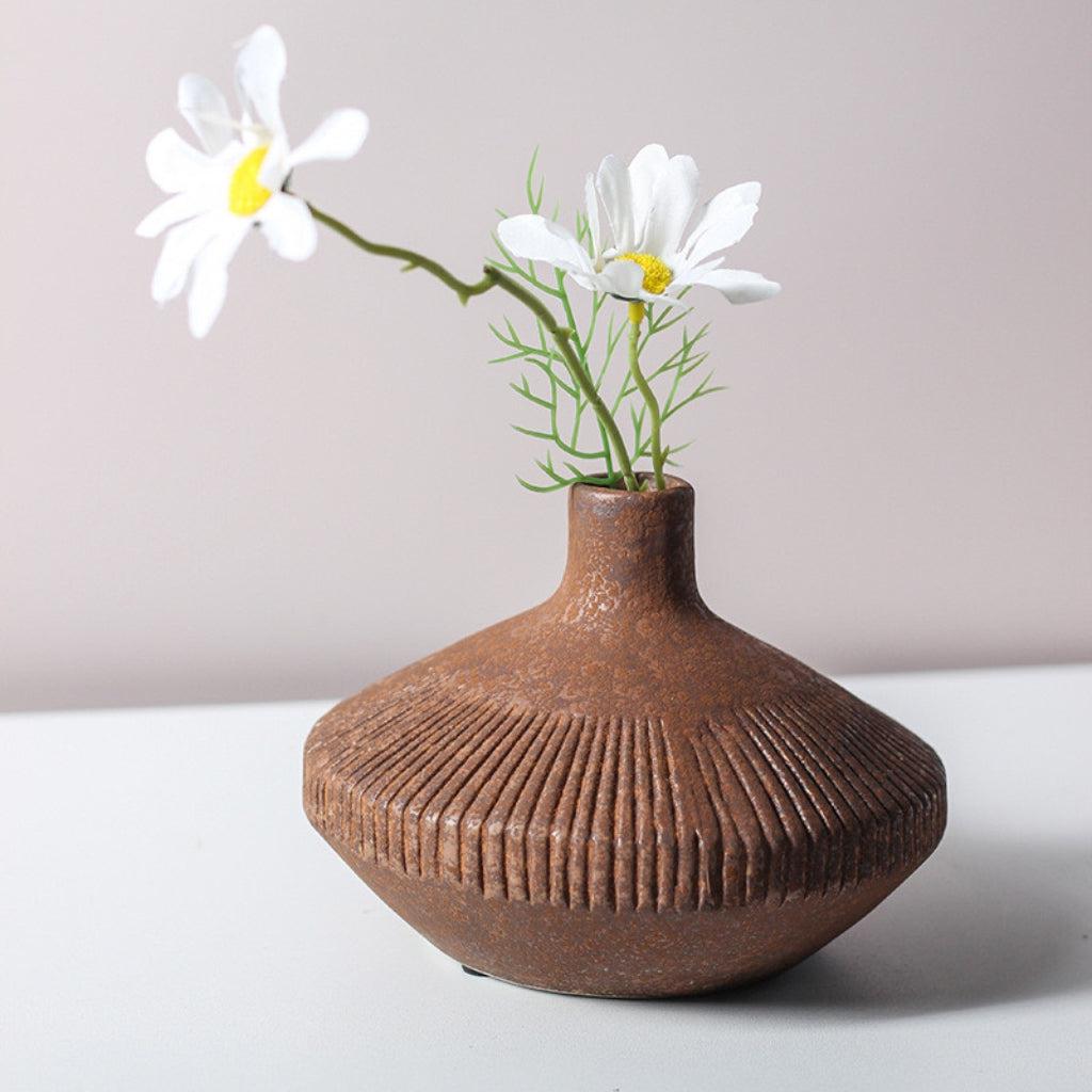 Carved Lines Retro Bud Vase
