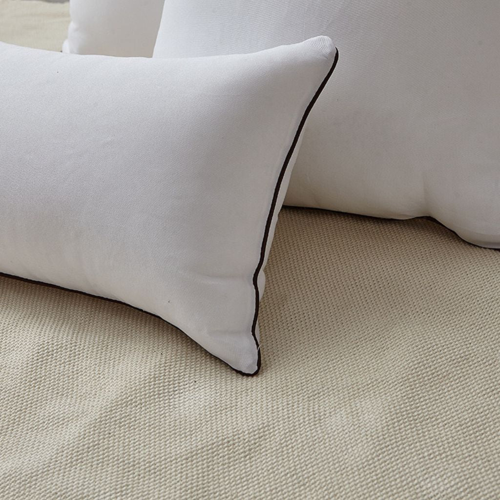 Down Alternative Throw Pillow Inserts