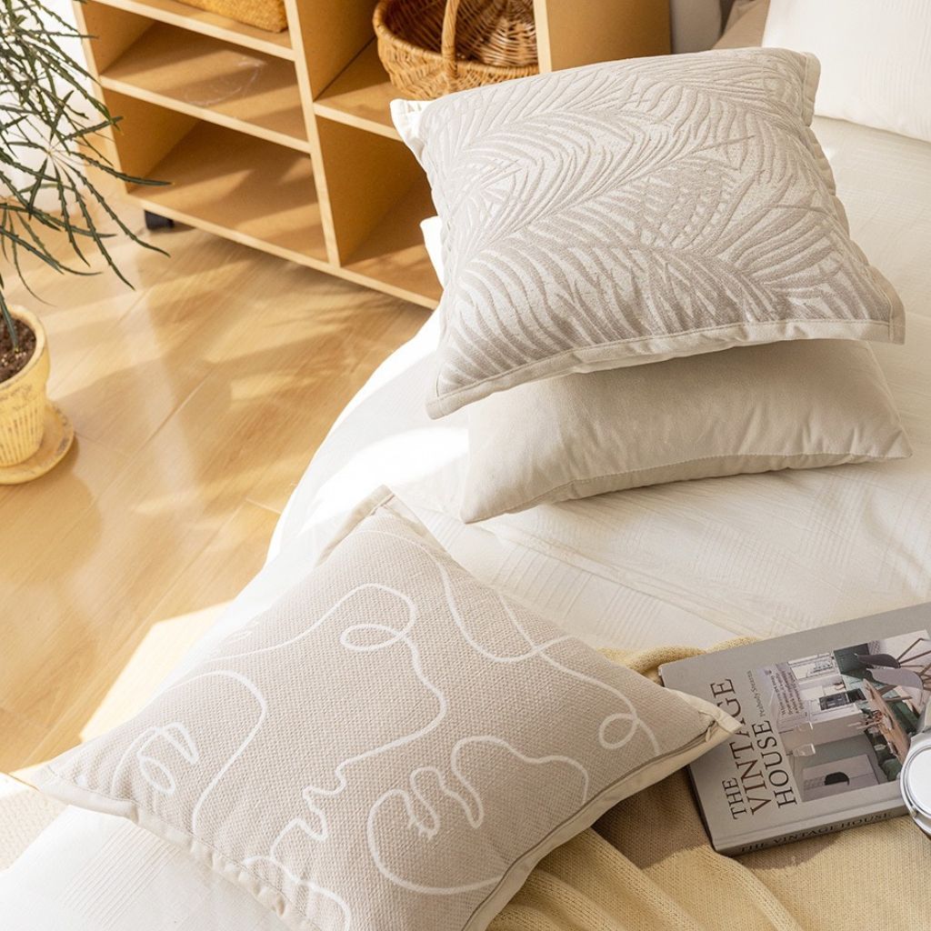 Natural Abstract Face Throw Pillow Cover