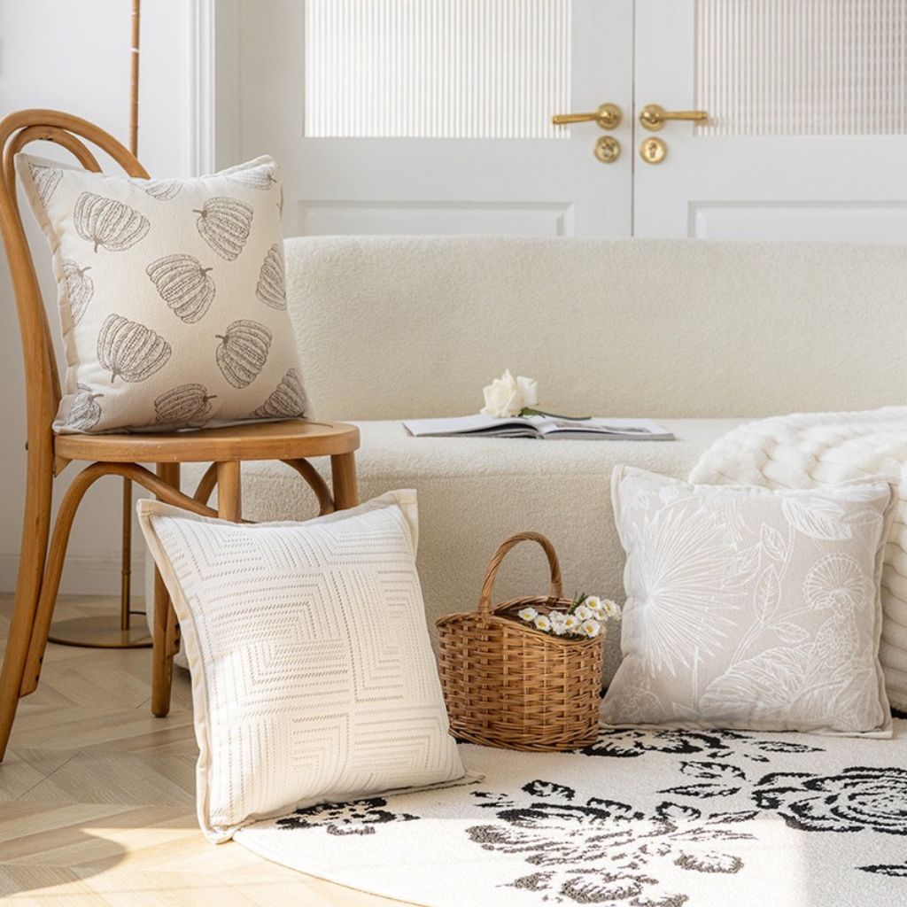Natural Maze Pattern Throw Pillow Cover