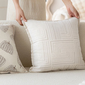 Natural Maze Pattern Throw Pillow Cover