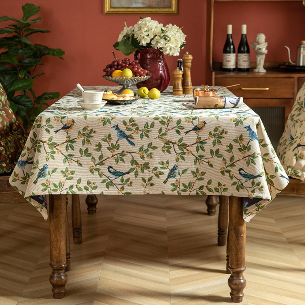 Robins’ Perch Jacquard Tablecloth