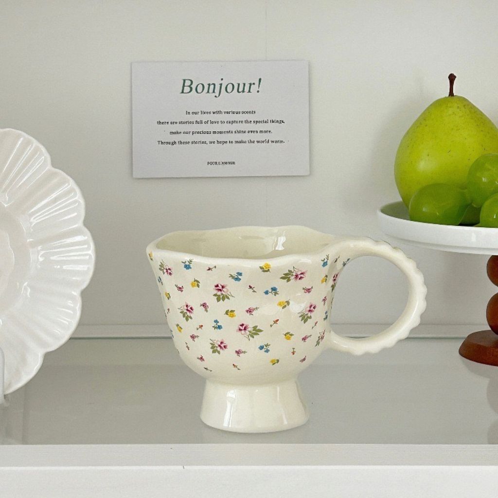The Vintage Petite Blossom Cup