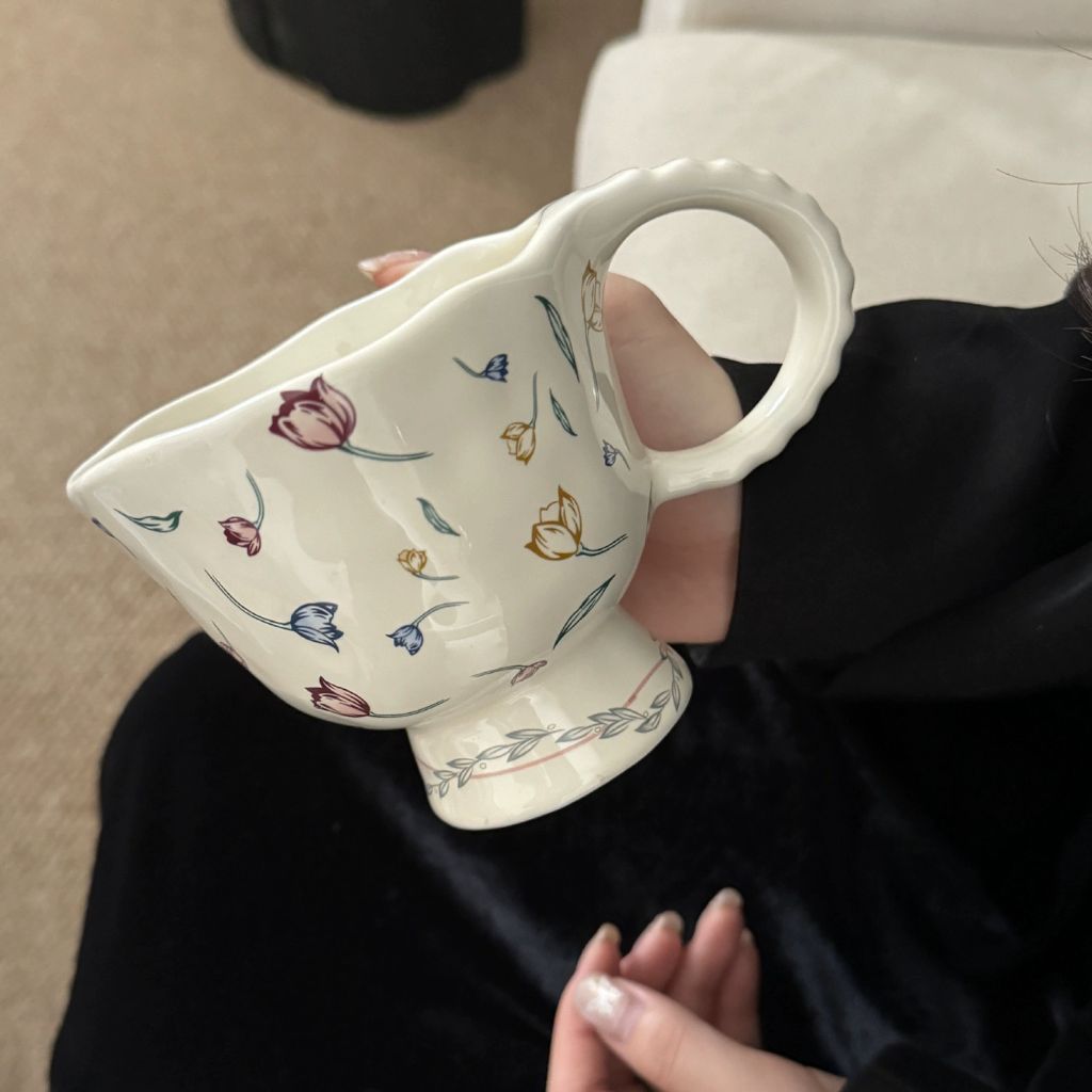 The Vintage Tulip Whisper Cup